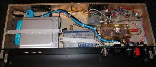 Nell'immagine: interno access point elaborato da 5 W rf